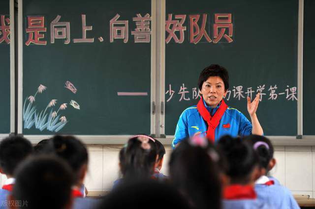 伊兰加进球越位在先，库卢小角度抽射破门传射建功，比苏马蹬踏对方小腿吃到直红。